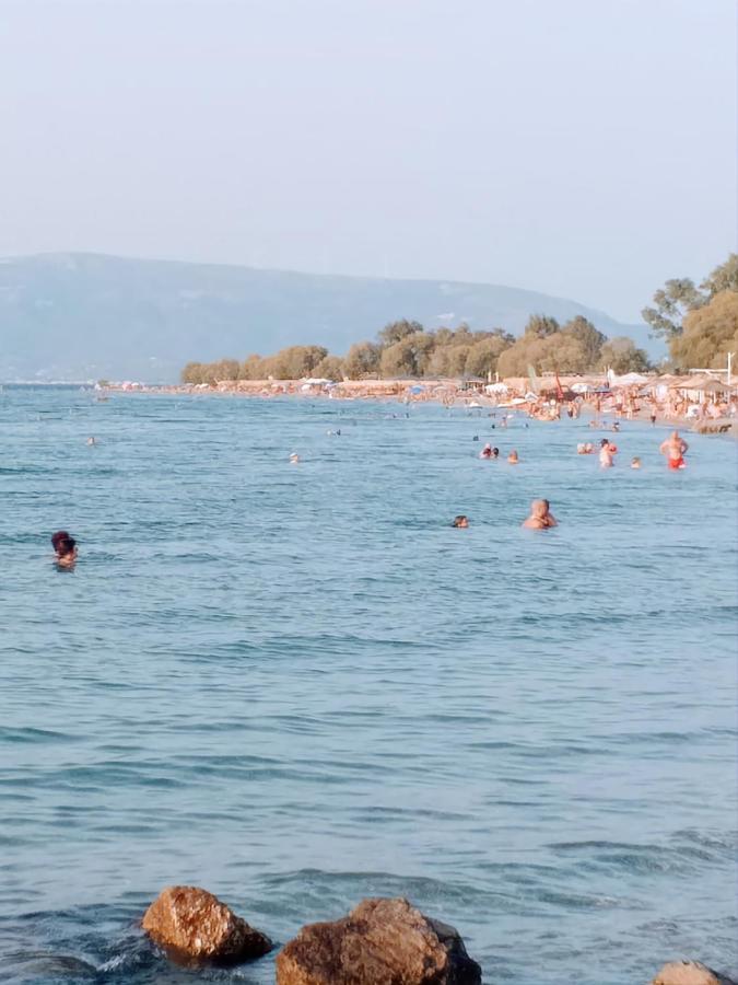 Bright Apartment In Nea Palatia • Oropos מראה חיצוני תמונה